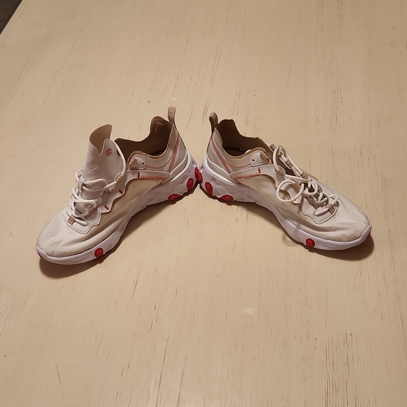 Nike Reacts 8.5W - Picture 3 of 6